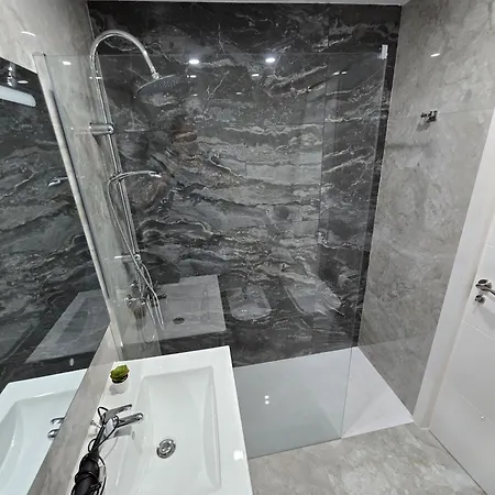Апартаменты Eden Mit Beheiztem Pool, Luxurioese Ausstattung Mit Marmorboden, Marmorbadezimmer Лос Кристианос